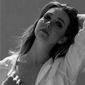 Meet your Posher, Cara